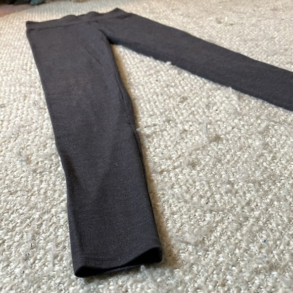 🧘🏻‍♀️ CITY STREETS SIZE XS GRAY LEGGINGS - Picture 9 of 10